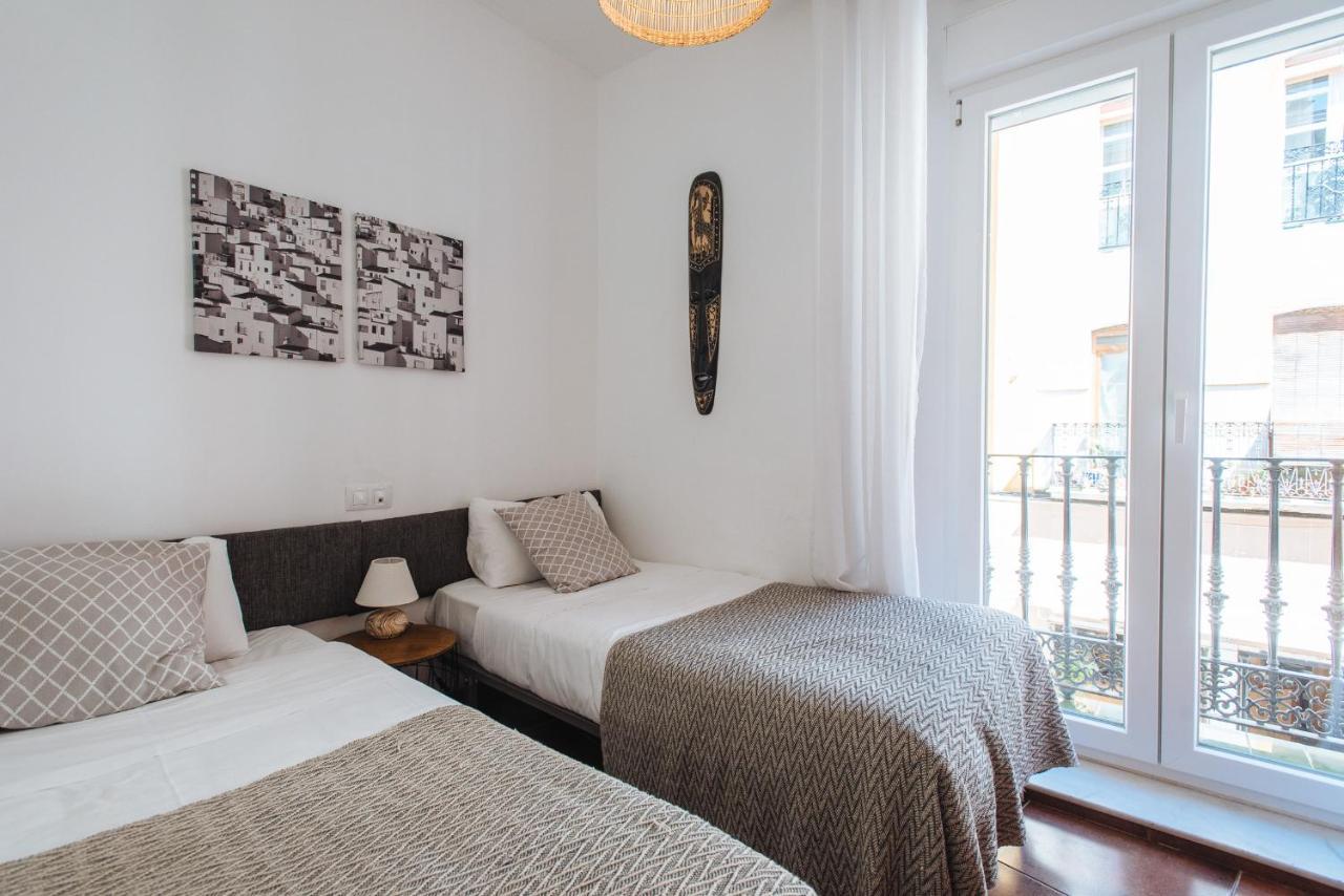 Homeyseville- Bright Apartment At Santa Cruz 6 Pax, Parking Optional Exterior foto